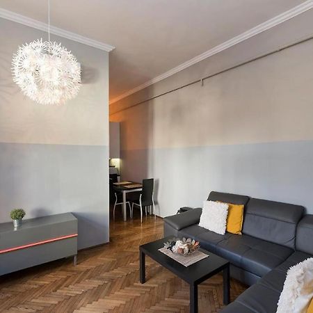 Vaci Street Apartments Budapest Luaran gambar