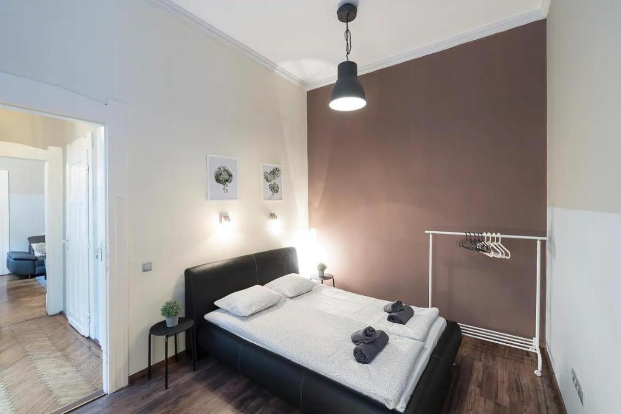 Vaci Street Apartments Budapest Luaran gambar