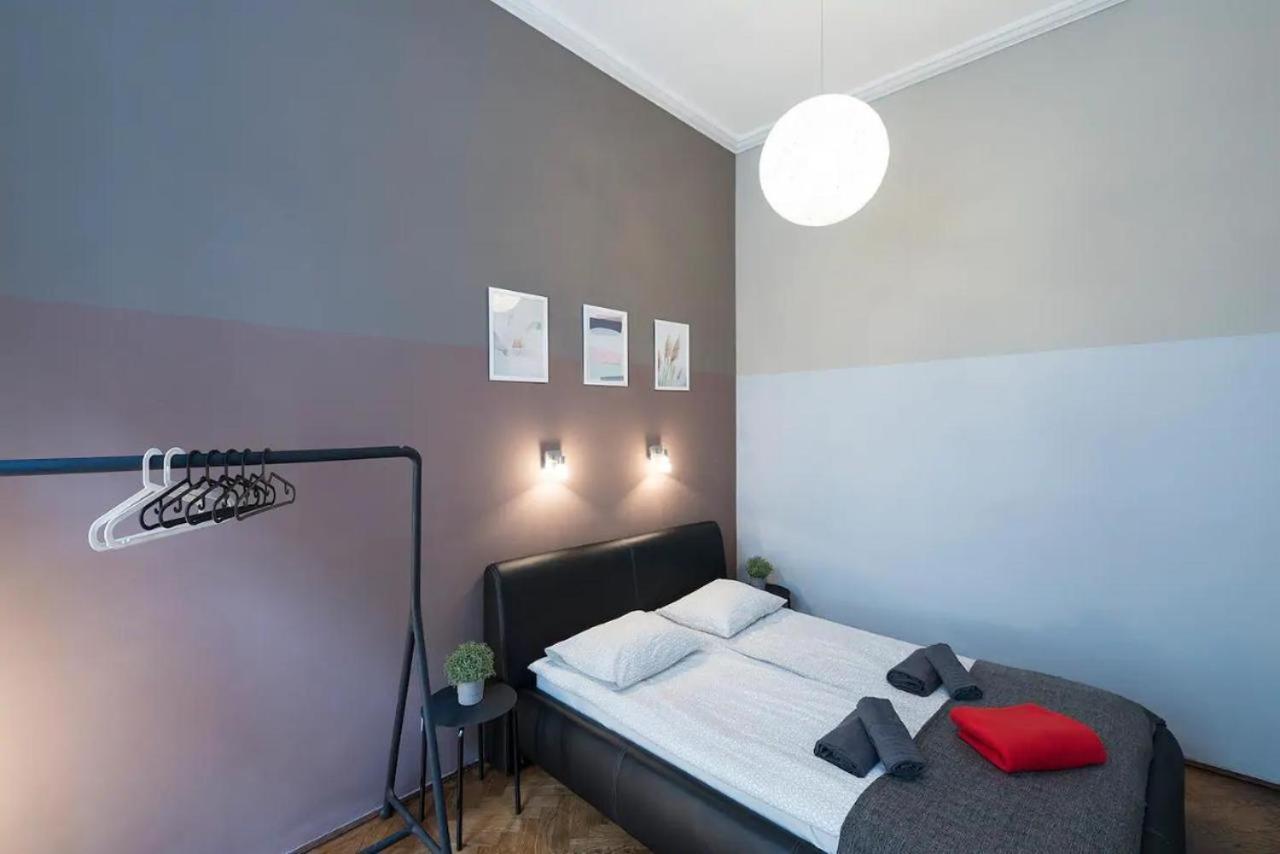 Vaci Street Apartments Budapest Luaran gambar